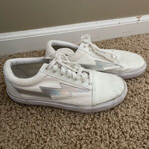 Revenge Storm Size M6/W7.5, Used some scuffing